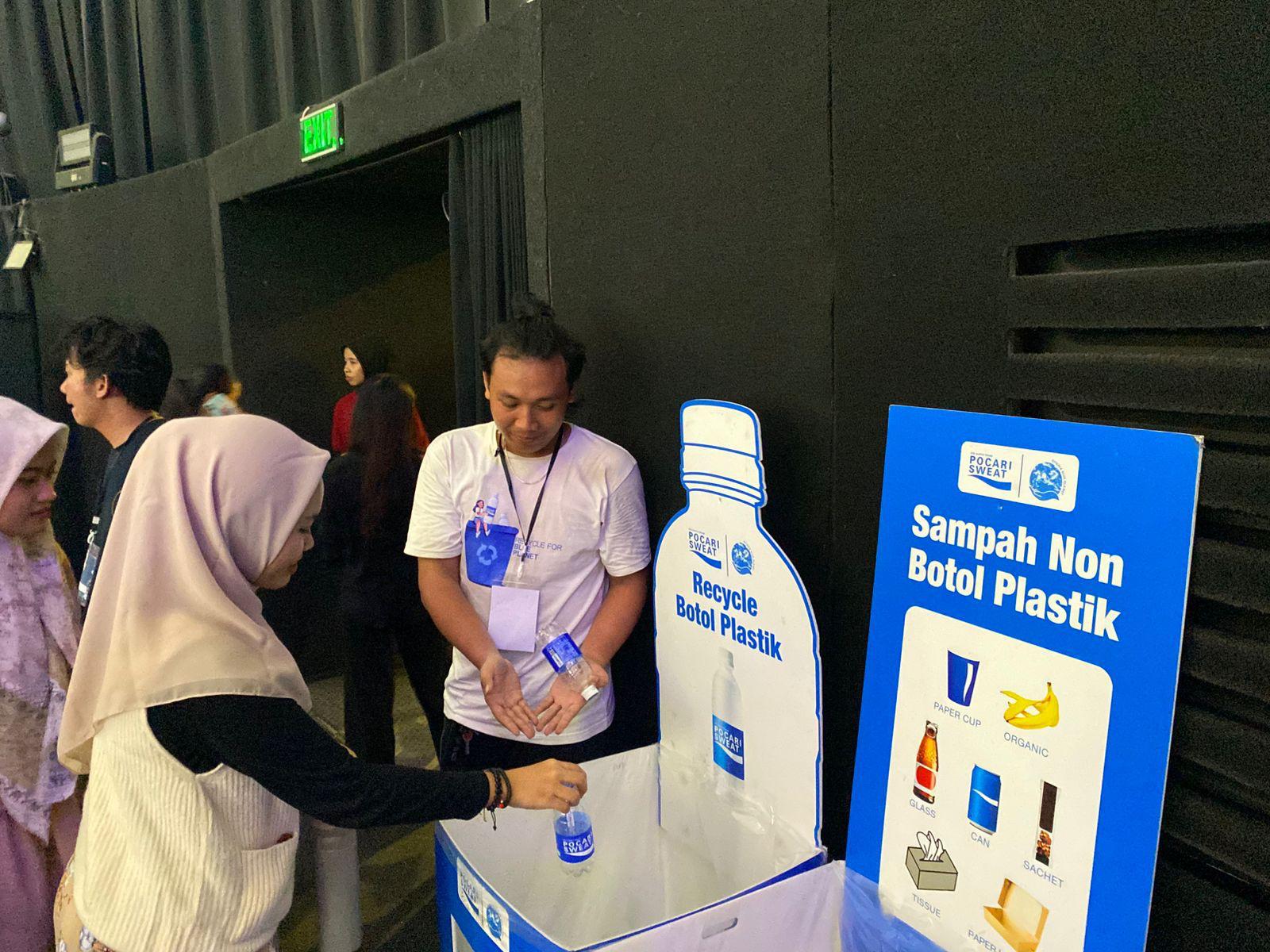 ECO BLUE SCHOOL HADIR DI ECOFREN TSX 2024, DORONG RIBUAN GEN Z MULAI PILAH SAMPAH ! detail 0